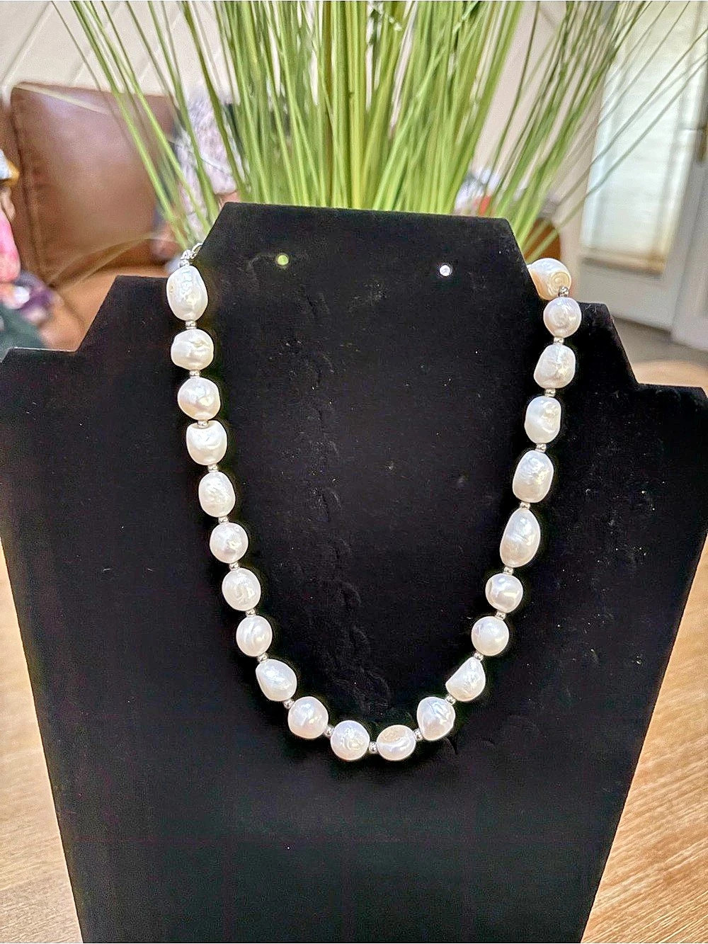 Pearl Pendant Necklace in White & Silver